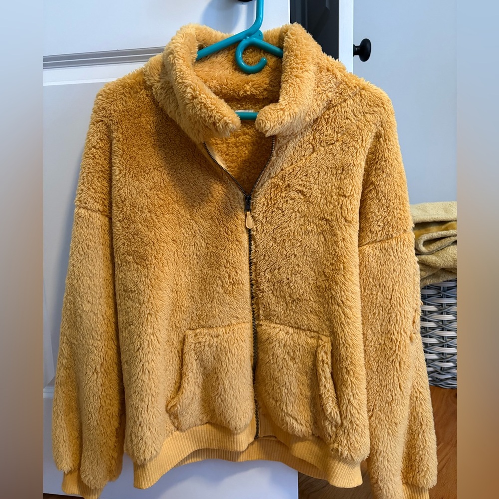 Socialite Golden Sherpa Jacket